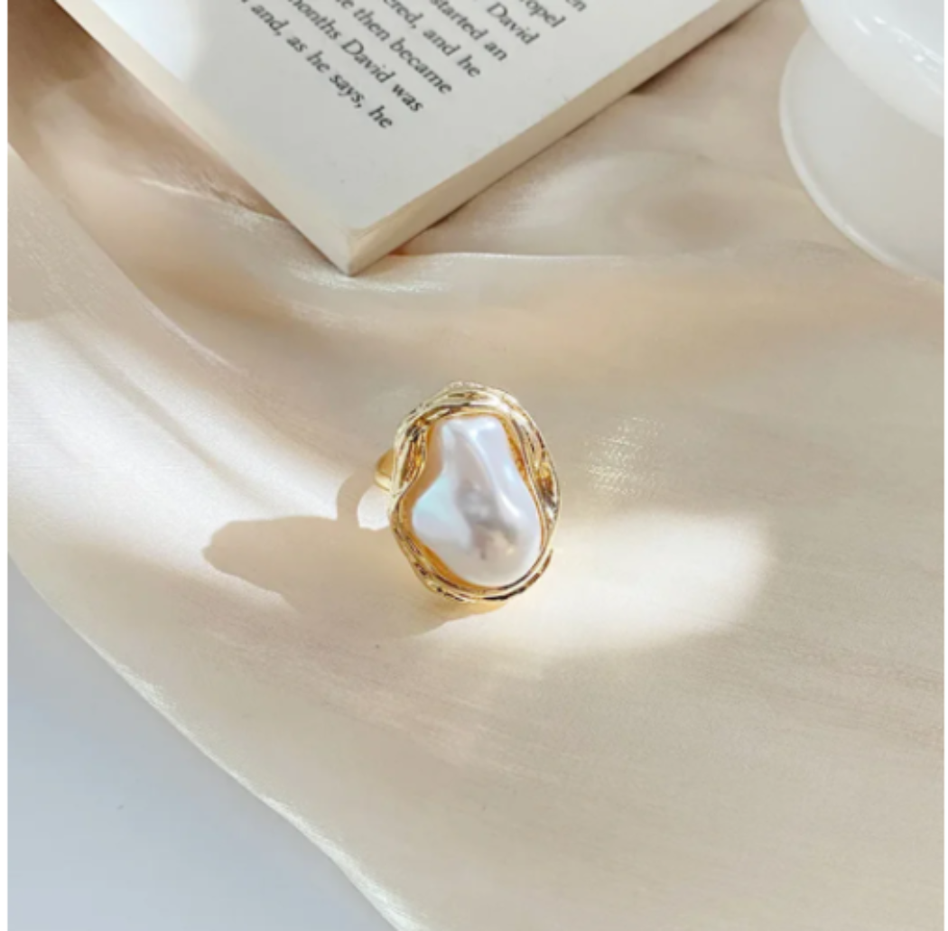 Freshwater Pearl Ring | 18K Gold Plated | Irregular Design | Gemini Lulu